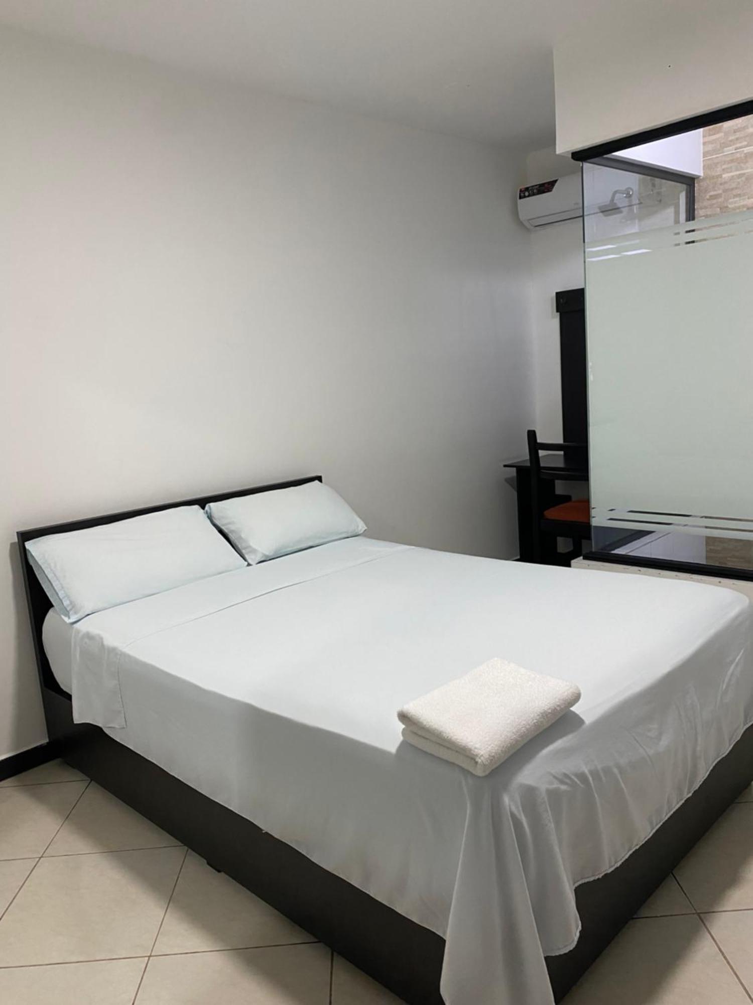 Bryss Hotel Santo Domingo de los Colorados Eksteriør billede